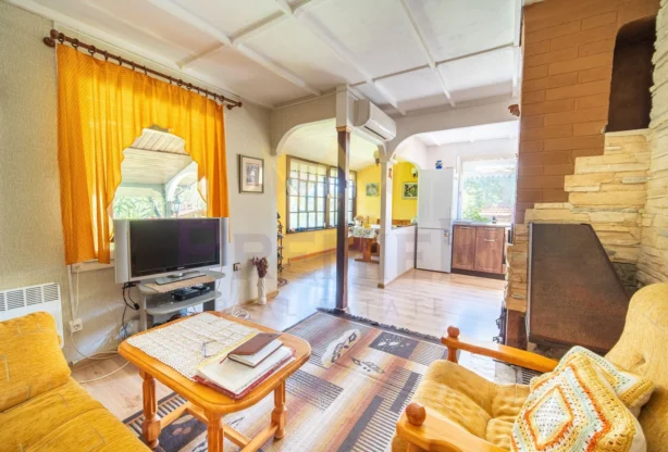 Агенция за недвижими имоти - Имоти Премиер - имот - 1200199, Цена: 185000 EUR