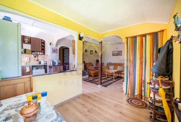 Агенция за недвижими имоти - Имоти Премиер - имот - 1200199, Цена: 185000 EUR