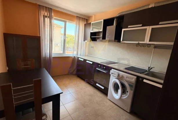 סוכנות נדל״ן - Imoti Premier - imot - 1251271, מחיר: 390 EUR