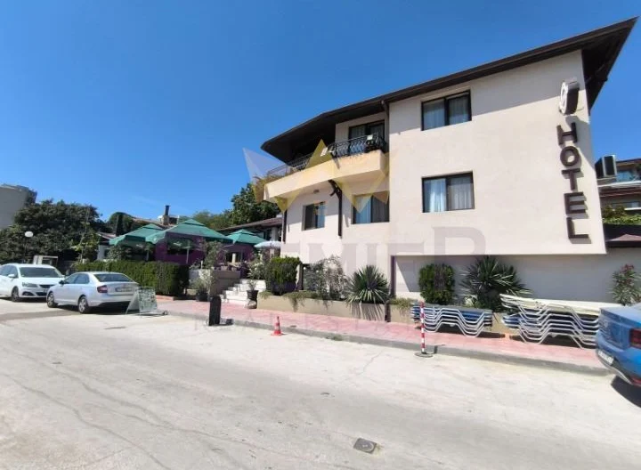 אימוטי פרמייר מציעה מלון בוטיק משפחתי קטן במחוז ורנה -  - snimka 1 - Imoti Premier