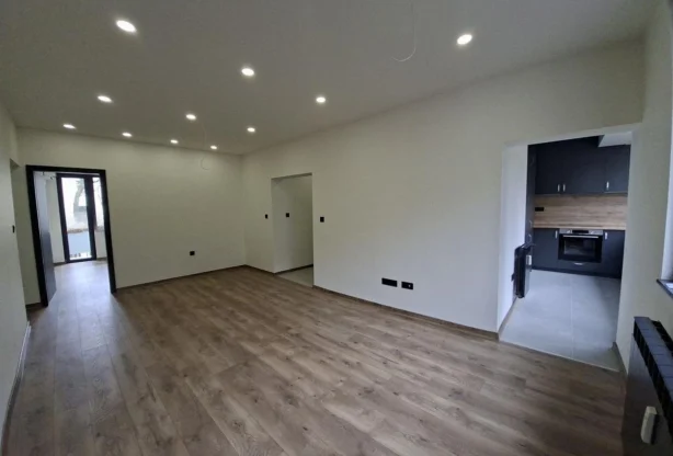 סוכנות נדל״ן - Imoti Premier - imot - 1205820, מחיר: 496000 EUR
