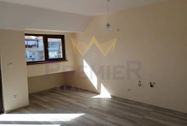 סוכנות נדל״ן - Imoti Premier - imot - 1235084, מחיר: 160000 EUR