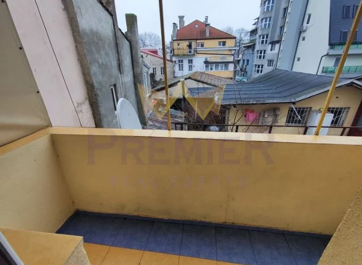 1-Zimmer-Anlageobjekt in erster Meereslinie am Strand mit außergewöhnlicher Lage im Stadtviertel Gratska Mahala, Warna -  - snimka 10 - Imoti Premier