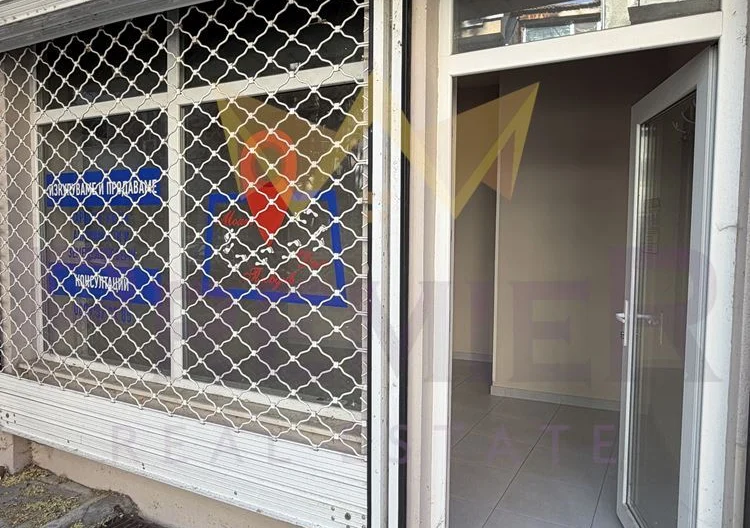 במרכז העיר | ליד מלון נובוטל והגשר להולכי רגל | -  - snimka 10 - Imoti Premier
