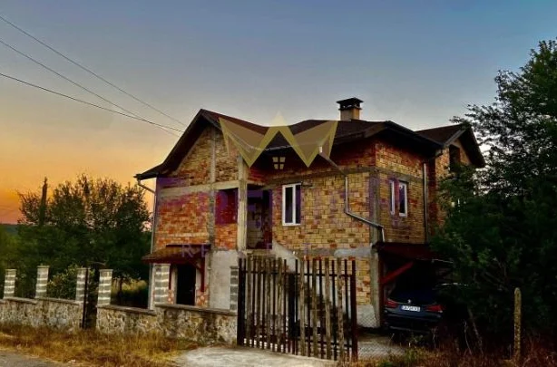 Агенция за недвижими имоти - Имоти Премиер - имот - 1080022, Цена: 80000 EUR