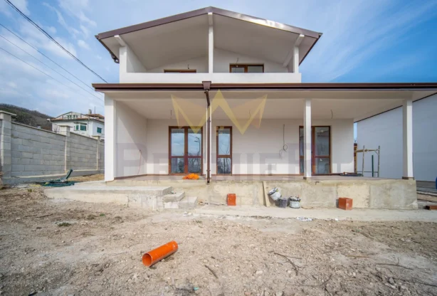 Агенция за недвижими имоти - Имоти Премиер - имот - 1185472, Цена: 180000 EUR