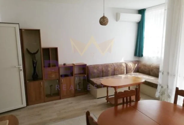 סוכנות נדל״ן - Imoti Premier - imot - 1230371, מחיר: 550 EUR