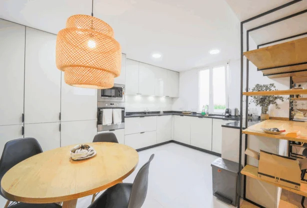 סוכנות נדל״ן - Imoti Premier - imot - 1208254, מחיר: 950000 EUR