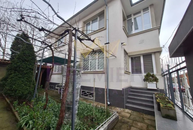 Агенция за недвижими имоти - Имоти Премиер - имот - 1192783, Цена: 300000 EUR