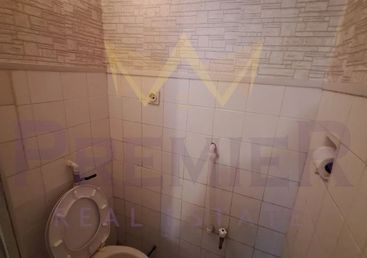 2 отделни входа = 2 апартамента в една къща СЪРЦЕТО НА КАРНОБАТ  ДВУЕТАЖНА ГОЛЯМА КЪЩА С ДВА ВХОДА ЗА ДВЕ СЕМЕЙСТВА! -  - снимка 22 - Имоти Премиер