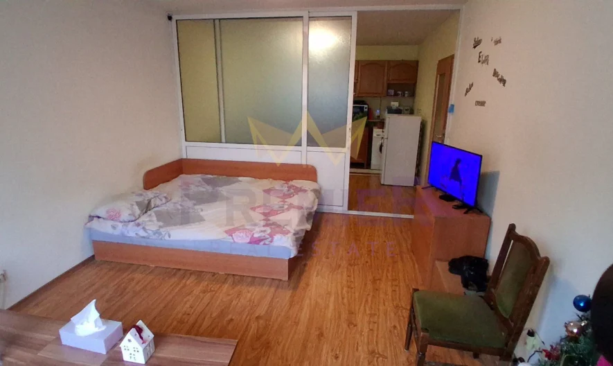 2-стаен апартамент, Левски 1, гр.Варна -  - снимка 5 - Имоти Премиер