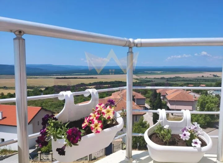 2-стаен апартамент с обща площ 135 кв.м  в гр. Бяла, обл. Варна -  - снимка 15 - Имоти Премиер