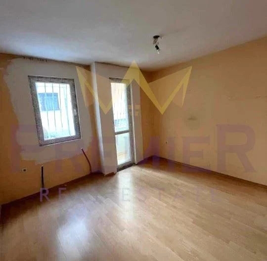 2-стаен апартамент с отлична локация в кв. Белите Брези -  - снимка 8 - Имоти Премиер