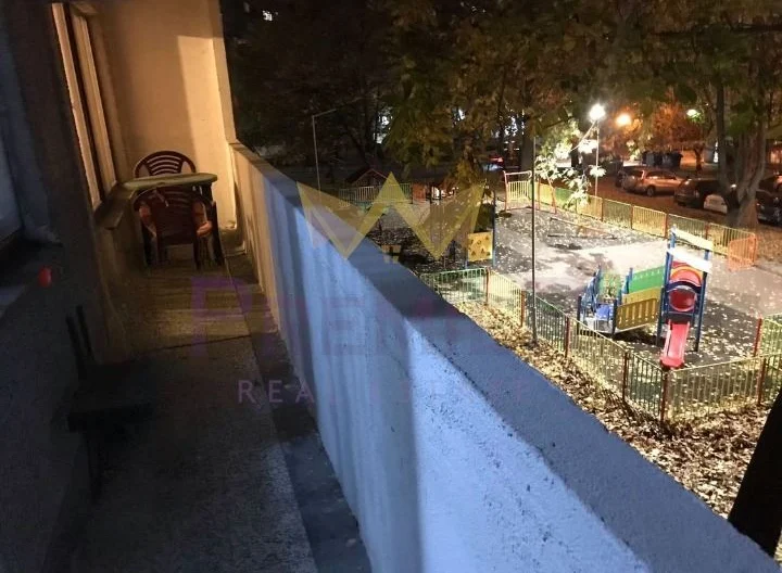 2-стаен апартамент с отлична локация в кв. Левски 1, гр. Варна -  - снимка 10 - Имоти Премиер