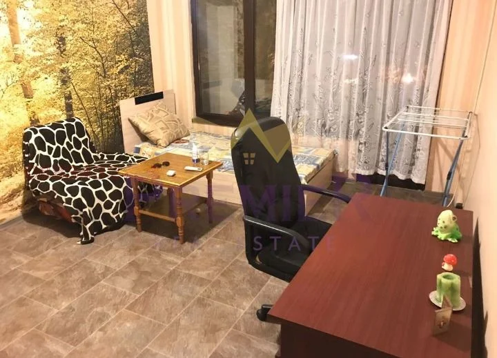 2-стаен апартамент с отлична локация в кв. Левски 1, гр. Варна - - снимка 10 - Имоти Премиер