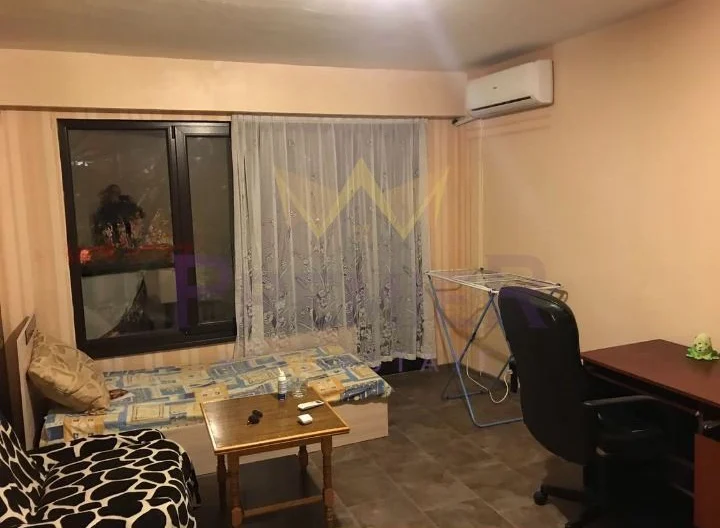 2-стаен апартамент с отлична локация в кв. Левски 1, гр. Варна - - снимка 11 - Имоти Премиер