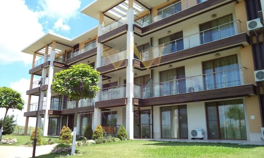 2-СТАЕН АПАРТАМЕНТ – ЗАТВОРЕН КОМПЛЕКС, МОРСКА ПАНОРАМА, АКТ 16, ОБЗАВЕДЕН, ПАРКОМЯСТО -  - снимка 13 - Имоти Премиер