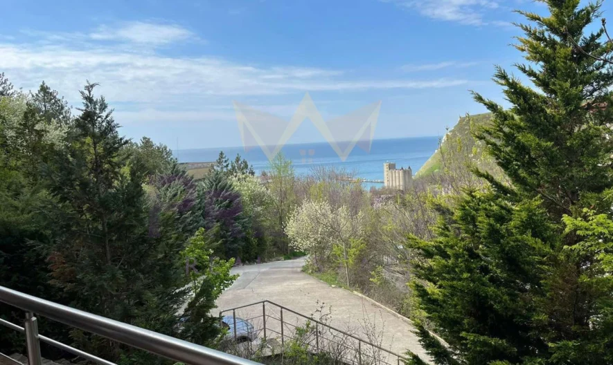 2-стаен апратамент (72,56 кв.м.) с морска панорама в затворен комплекс в гр. Каварна, обл. Добрич -  - снимка 1 - Имоти Премиер