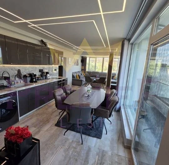 Агенция за недвижими имоти - Имоти Премиер - имот - 1172434, Цена: 250000 EUR