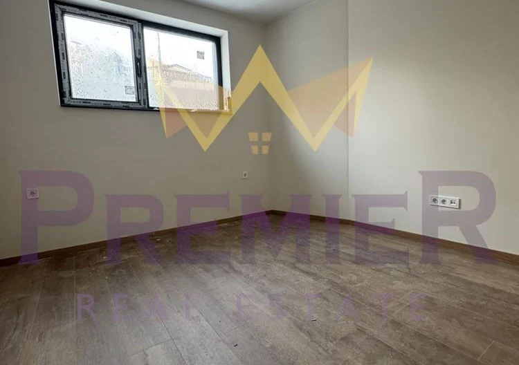 2-стаен кабинет в бутикова модерна сграда в квартал Бриз -  - снимка 5 - Имоти Премиер