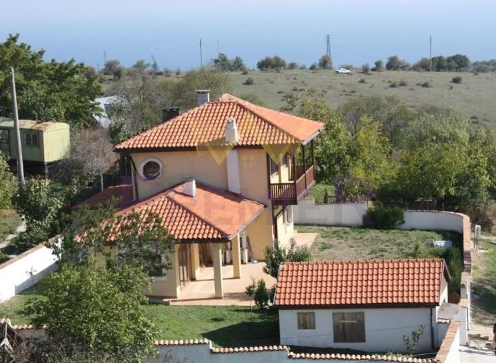 2-storey house in the village of Emona, act 16, documents ready for the transaction -  - snimka 2 - Imoti Premier