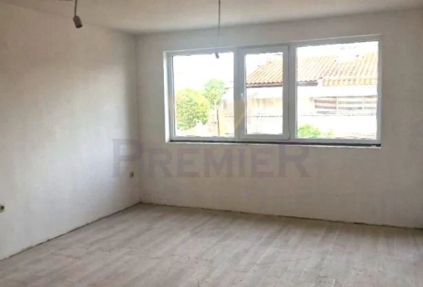 Агенция за недвижими имоти - Имоти Премиер - имот - 913142, Цена: 107900 EUR