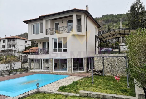 Агенция за недвижими имоти - Имоти Премиер - имот - 802278, Цена: 350000 EUR