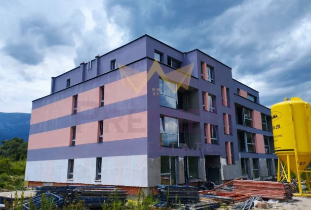 Агенция за недвижими имоти - Имоти Премиер - имот - 901802, Цена: 113999 EUR