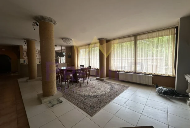סוכנות נדל״ן - Imoti Premier - imot - 1247231, מחיר: 1250000 EUR