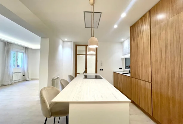 סוכנות נדל״ן - Imoti Premier - imot - 1207574, מחיר: 895000 EUR