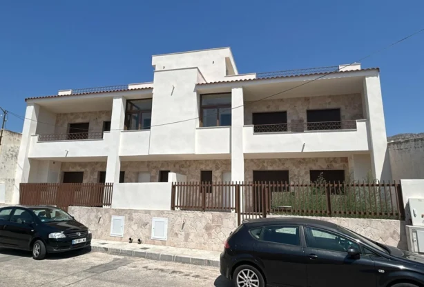 סוכנות נדל״ן - Imoti Premier - imot - 1208470, מחיר: 215000 EUR