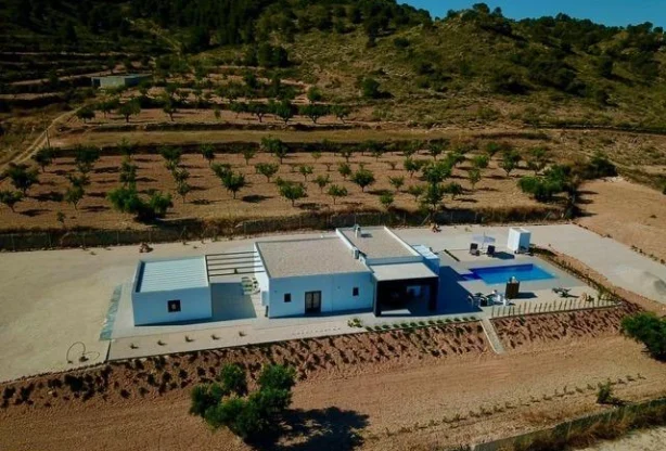 סוכנות נדל״ן - Imoti Premier - imot - 1209680, מחיר: 360000 EUR