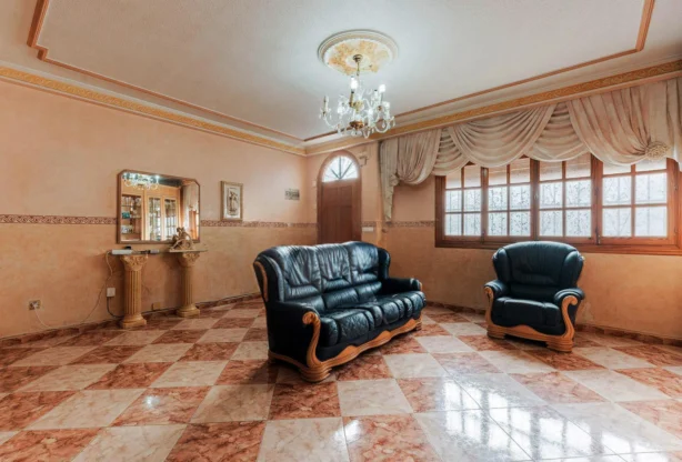 סוכנות נדל״ן - Imoti Premier - imot - 1247032, מחיר: 300000 EUR