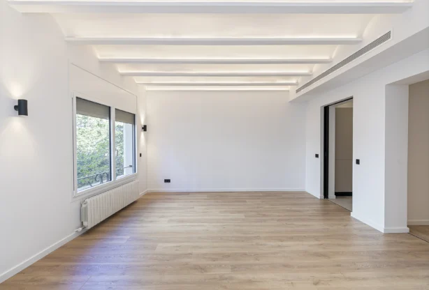 סוכנות נדל״ן - Imoti Premier - imot - 1210228, מחיר: 1250000 EUR