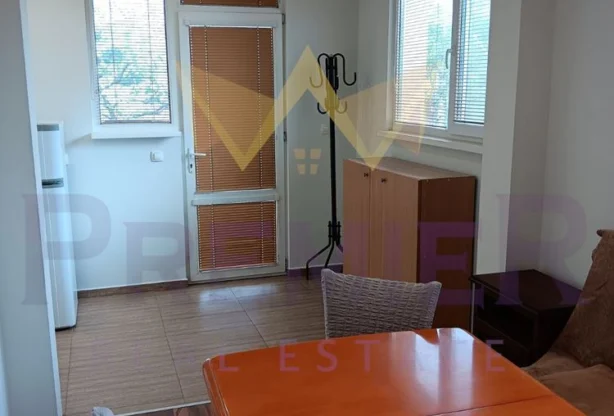 סוכנות נדל״ן - Imoti Premier - imot - 1033910, מחיר: 650 EUR