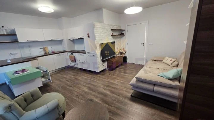 3 СТАЕН -  - снимка 1 - Имоти Премиер