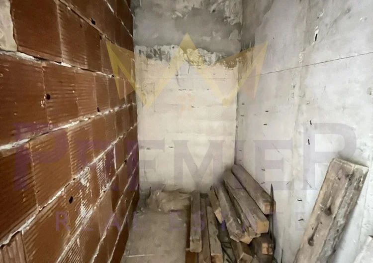 3-стаен апартамент – Колхозен пазар - - снимка 5 - Имоти Премиер