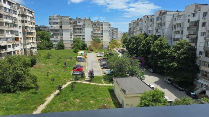 3- стаен апартамент гр. Варна, жк. Възраждане 2 - - снимка 15 - Имоти Премиер