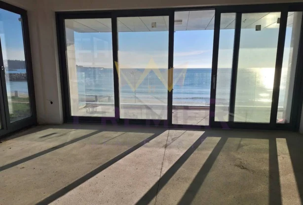 Агенция за недвижими имоти - Имоти Премиер - имот - 1155497, Цена: 365000 EUR