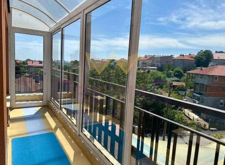 3-стаен апартамент в Галата с морска панорама -  - снимка 10 - Имоти Премиер