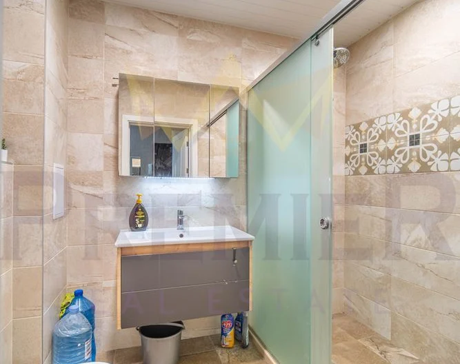 3 стаен апартамент в кв. Левски -  - снимка 6 - Имоти Премиер