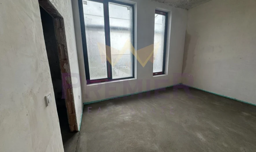 3-стаен с 50 м2 ДНЕВНА и 3 м. височина тавани! Бриз, Варна! -> 153,3 м2! -  - снимка 4 - Имоти Премиер