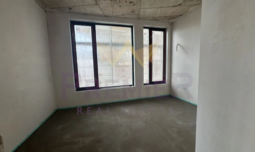 3-стаен с 50 м2 ДНЕВНА и 3 м. височина тавани! Бриз, Варна! -> 153,3 м2! -  - снимка 6 - Имоти Премиер