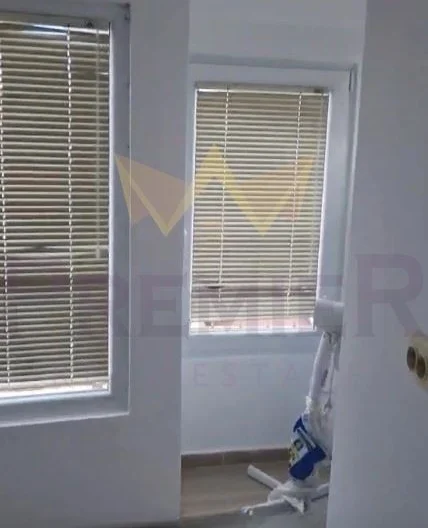 3-стаен тухлен апартамент до Базар Левски -  - снимка 10 - Имоти Премиер