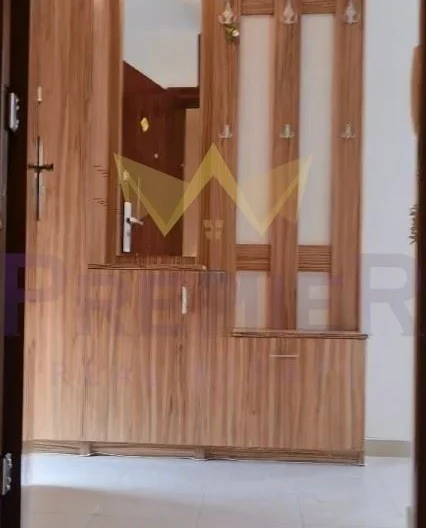 3-стаен тухлен апартамент до Базар Левски -  - снимка 13 - Имоти Премиер