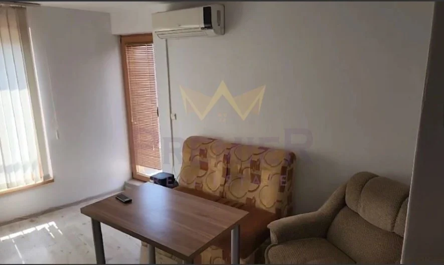 3-стаен тухлен апартамент до Базар Левски -  - снимка 4 - Имоти Премиер