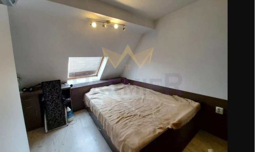 3-стаен тухлен апартамент до Базар Левски -  - снимка 6 - Имоти Премиер