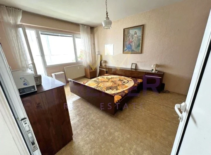 3-Zimmer-Wohnung im Viertel Druschba 1 -  - snimka 2 - Imoti Premier