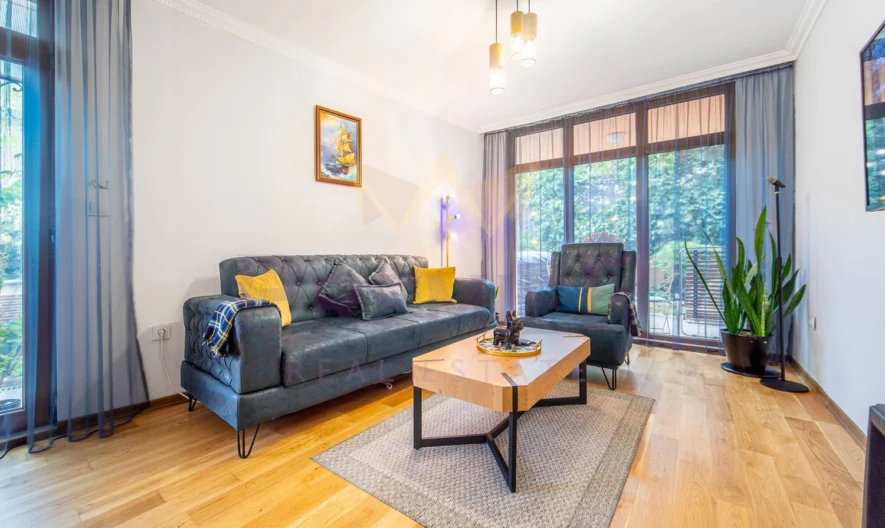 3-ZIMMER-WOHNUNG MIT 230 m² EIGENEM GARTEN! -  - snimka 4 - Imoti Premier