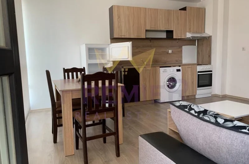3-ZIMMER-WOHNUNG, STADTTEIL POBEDA -  - snimka 2 - Imoti Premier